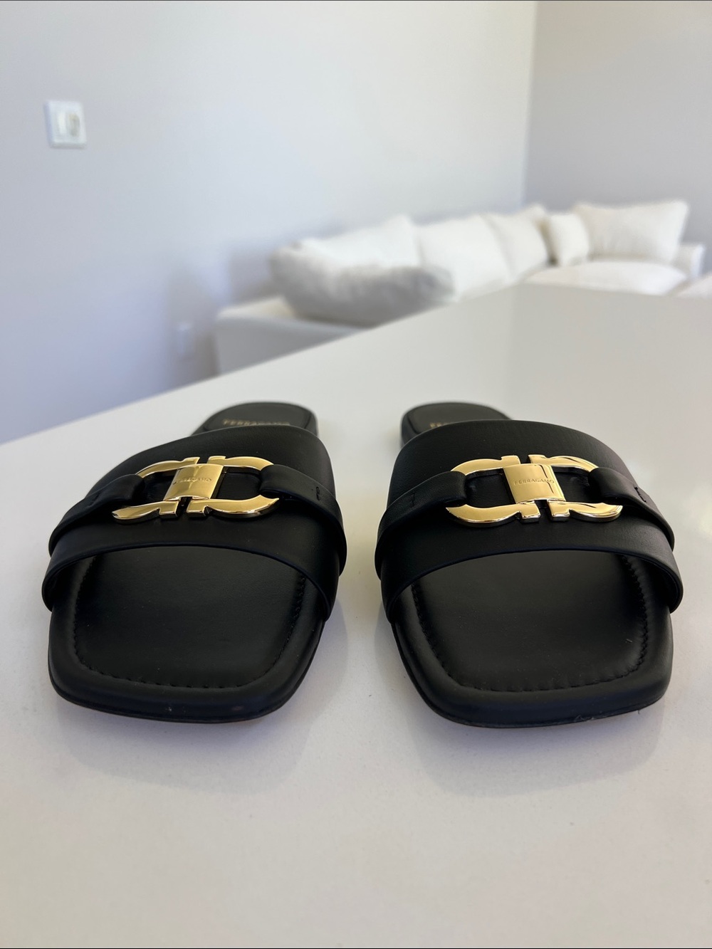 Ferragamo black leather with gold tone hardware open toe flat sandals slides 9C - Picture 6 of 11